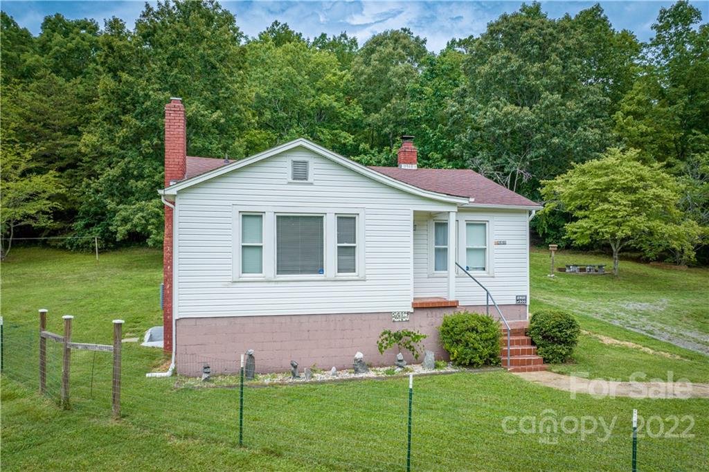 4828 Ponderosa Road Morganton, NC 28655 - Photo 1 of 44 Gallery Image 1