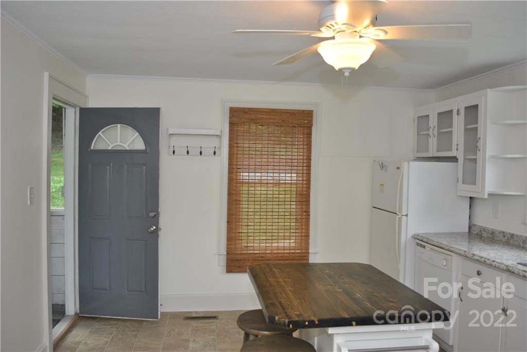 4828 Ponderosa Road Morganton, NC 28655 - Photo 11 of 44 Gallery Image 11