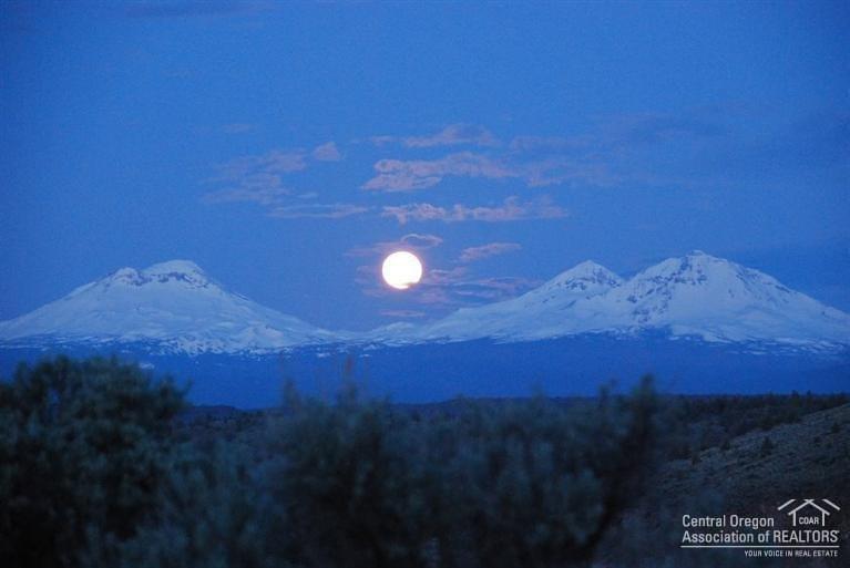 131215 Southwest Chipmunk Road Terrebonne, OR 97760 - Photo 14 of 17 Moonrise in the saddle of the Three Sist