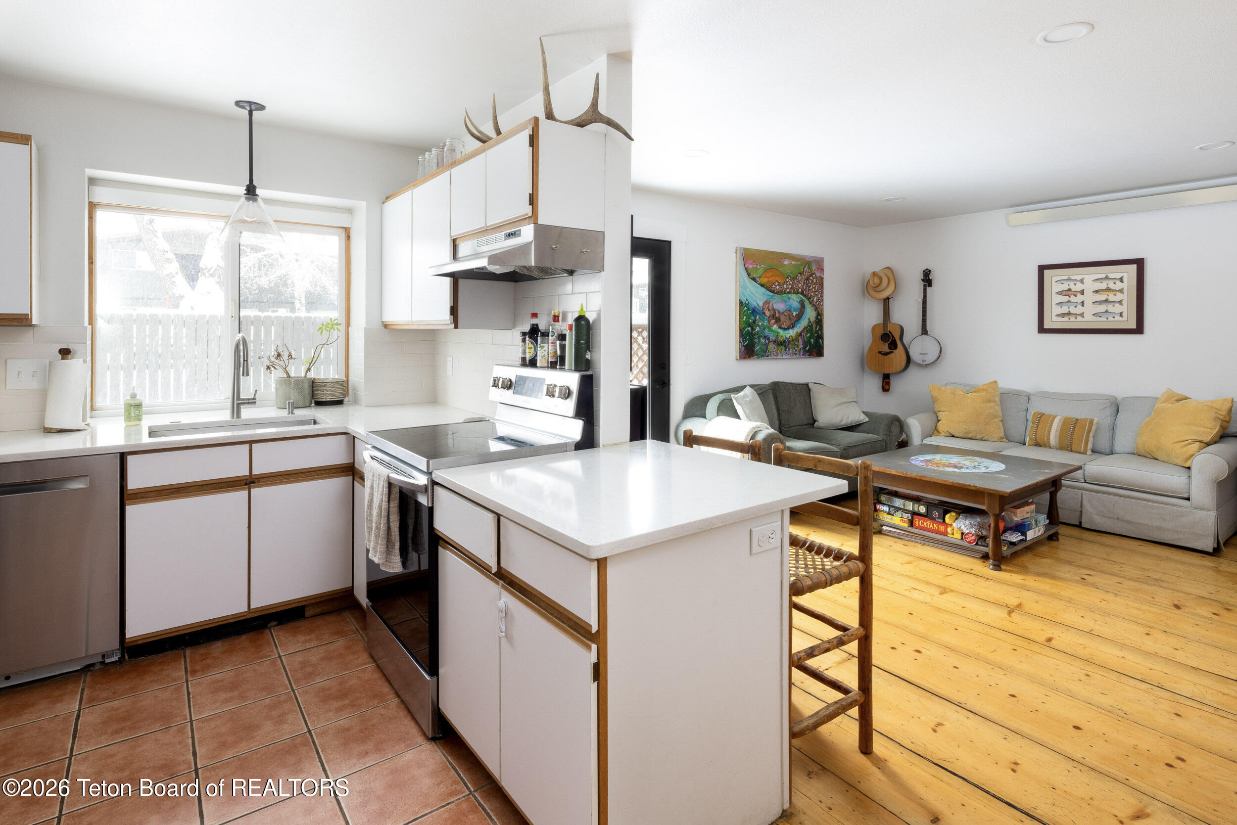 802 Powderhorn Lane, Unit D Jackson, WY 83001 - Photo 5 of 17 kitchen view