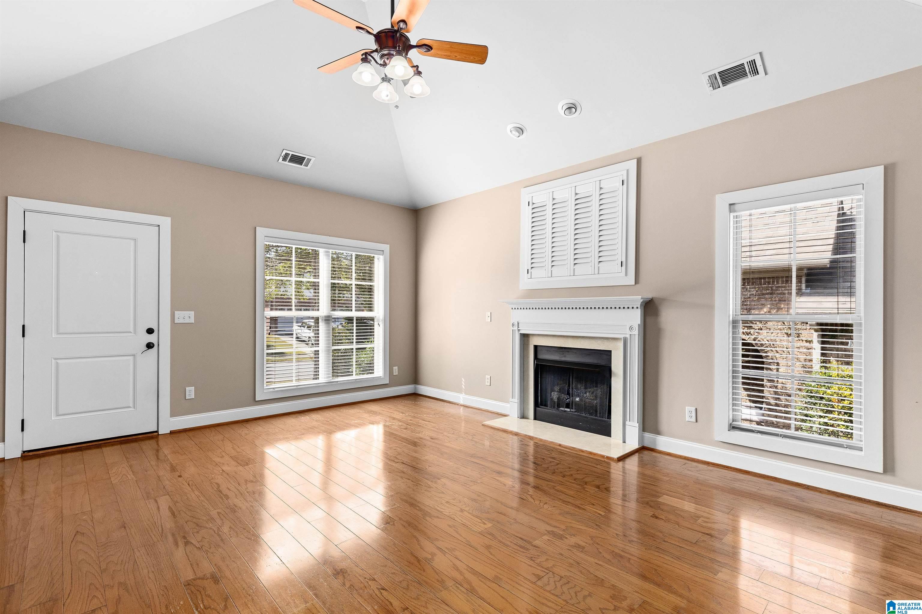 1125 Weybridge Way Pelham, AL 35124 - Photo 8 of 32