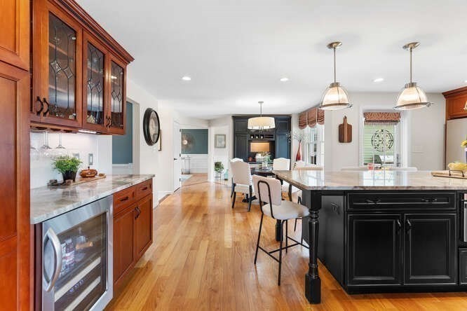 4 Violet Road Billerica, MA 01821 - Photo 6 of 40