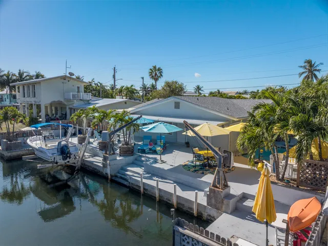 $1,399,000 | 1657 Watson Boulevard, Big Pine Key, FL 33043
