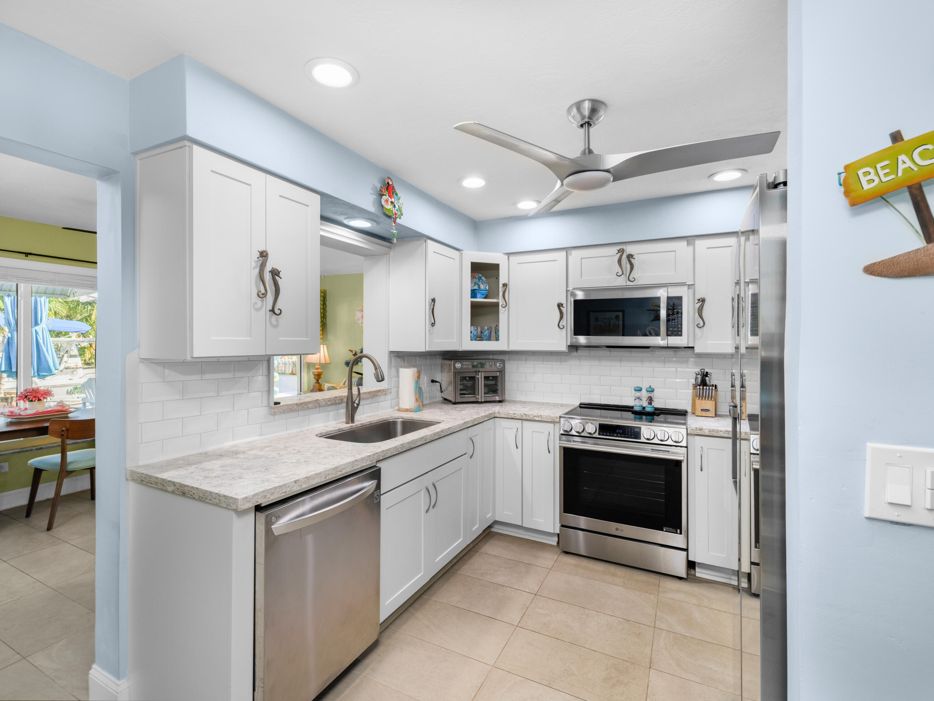 1657 Watson Boulevard Big Pine Key, FL 33043 - Photo 8 of 29 Kitchen