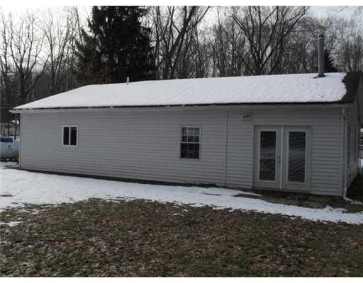 1676 Lakeview Road Jamestown, PA 16134 - Photo 3 of 9 Exterior Back.