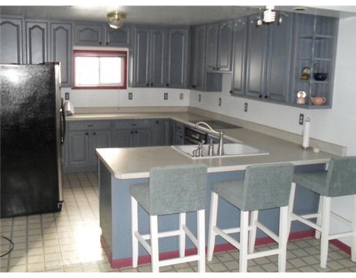 1676 Lakeview Road Jamestown, PA 16134 - Photo 6 of 9 Kitchen.