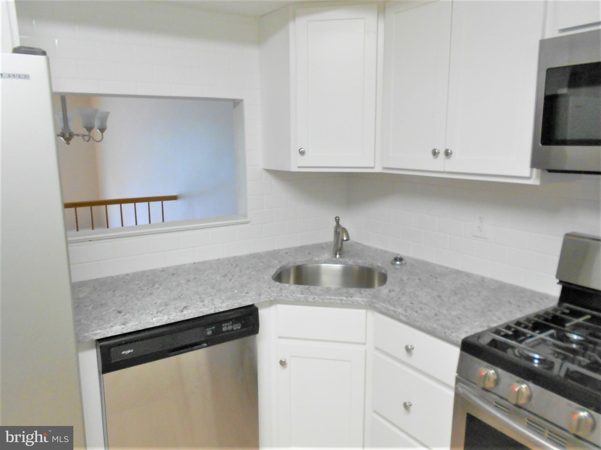 404 Marten Road Princeton, NJ 08540 - Photo 4 of 23