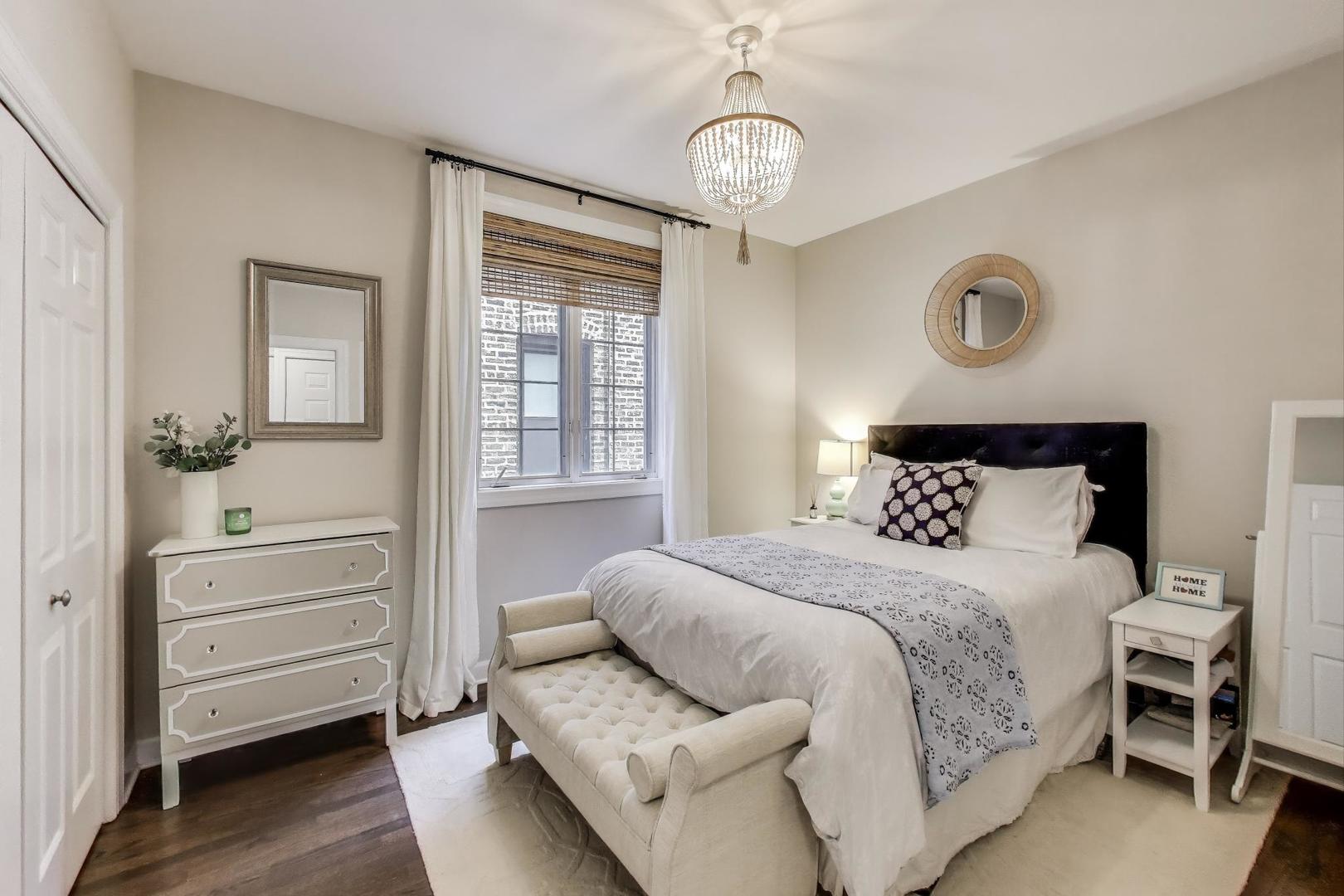 1645 West Addison Street, Unit 1 Chicago, IL 60613 - Photo 18 of 40