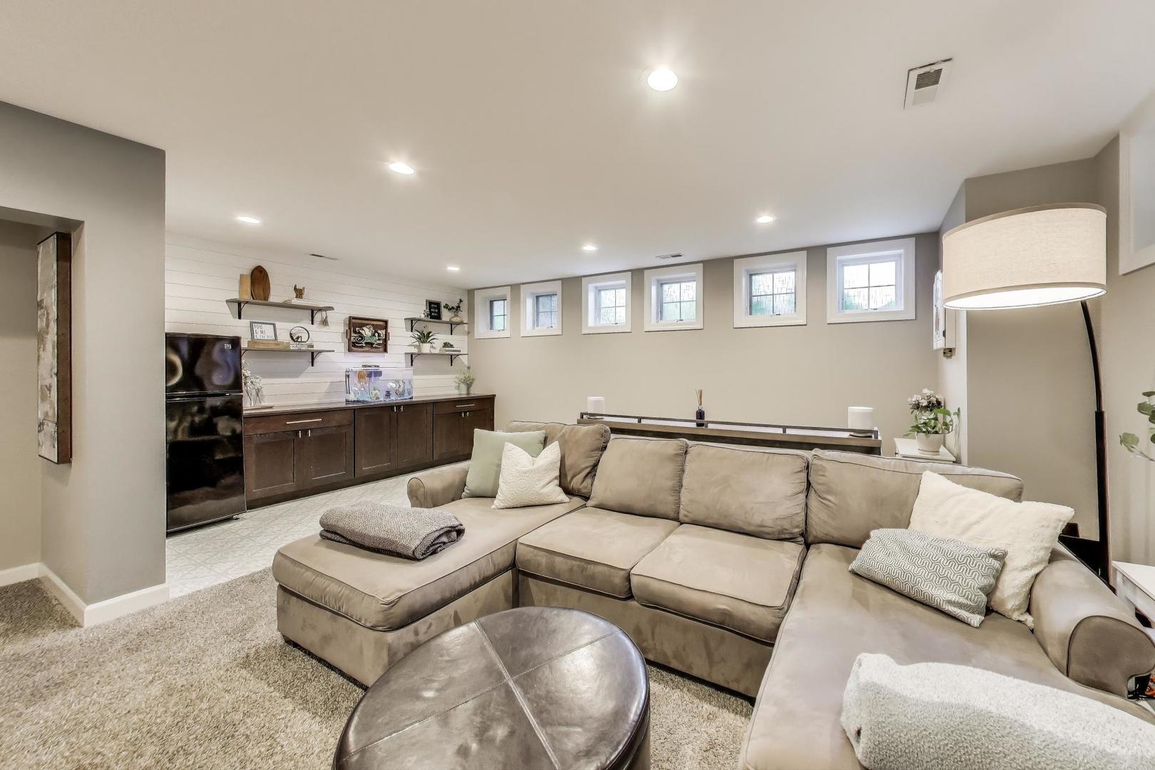 1645 West Addison Street, Unit 1 Chicago, IL 60613 - Photo 23 of 40