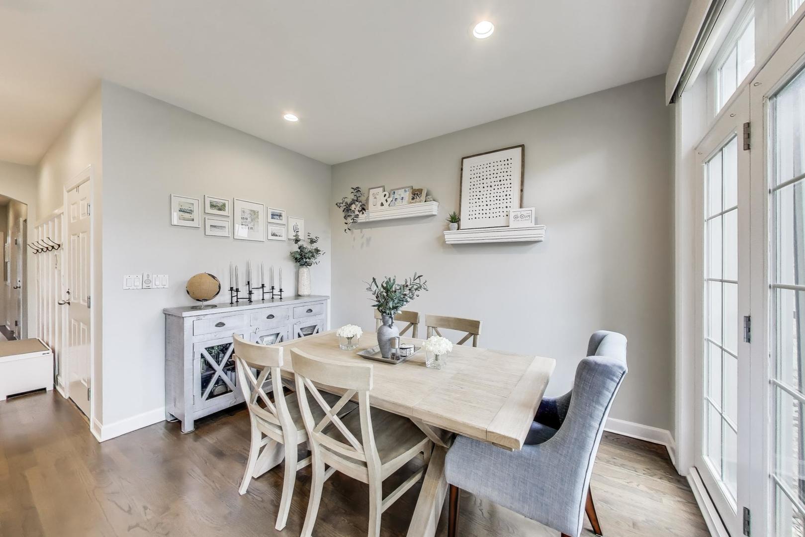 1645 West Addison Street, Unit 1 Chicago, IL 60613 - Photo 4 of 40