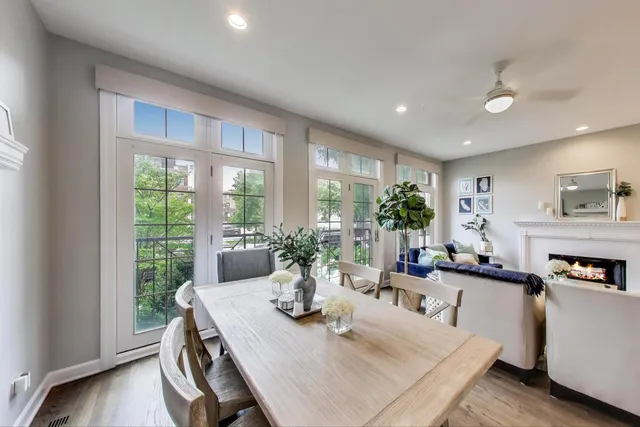 $810,000 | 1645 West Addison Street, Unit 1, Chicago, IL 60613