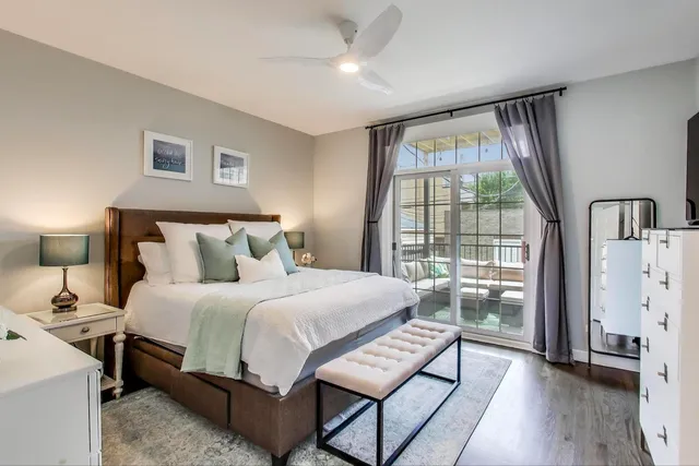 $810,000 | 1645 West Addison Street, Unit 1, Chicago, IL 60613