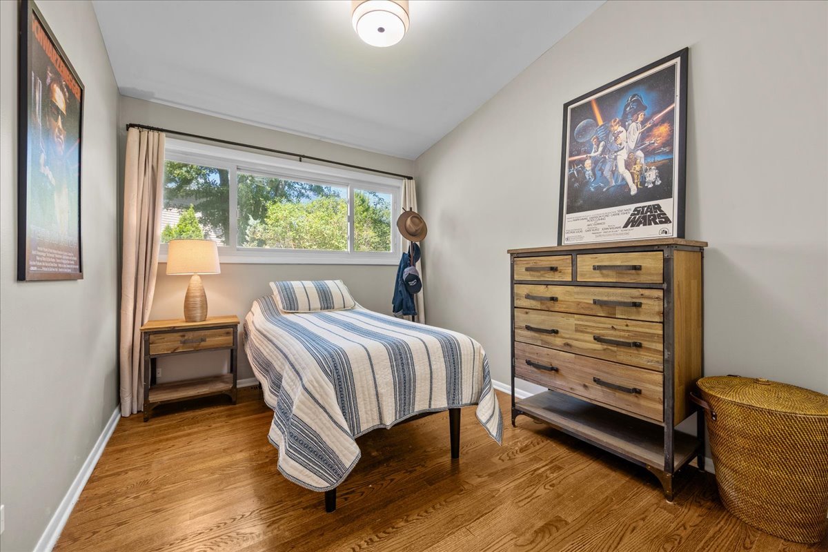 872 Virginia Road Highland Park, IL 60035 - Photo 21 of 26 Gallery Image 21