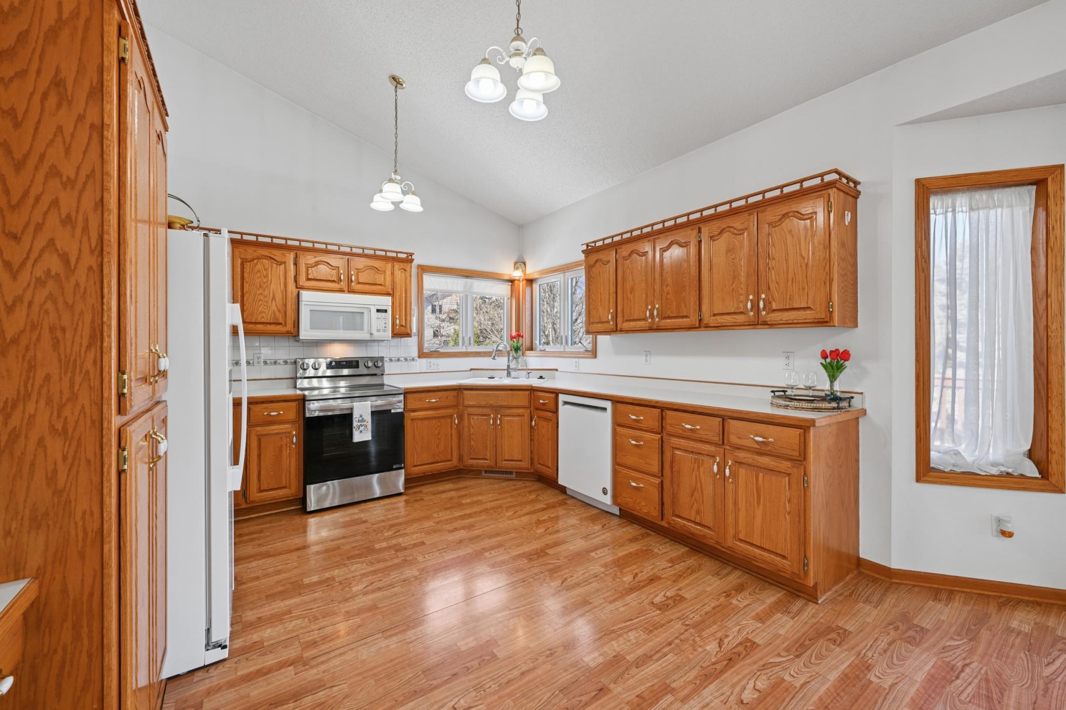 305 18th Street South Buffalo, MN 55313 - Photo 7 of 31