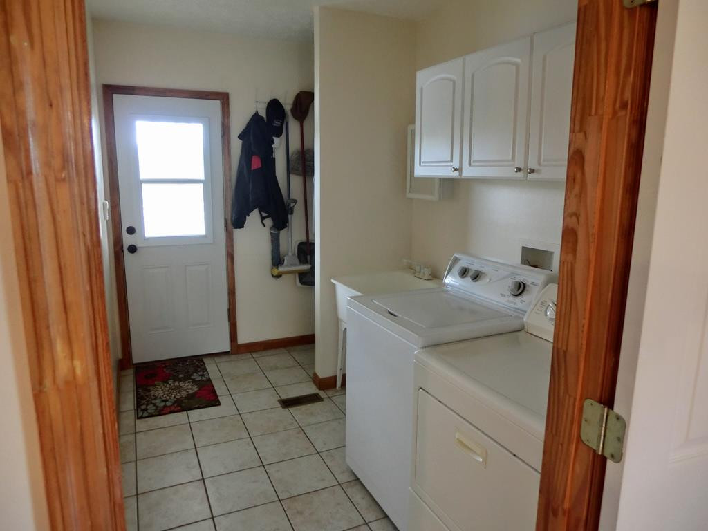 770 North Windsor Road Williston, SC 29853 - Photo 19 of 41