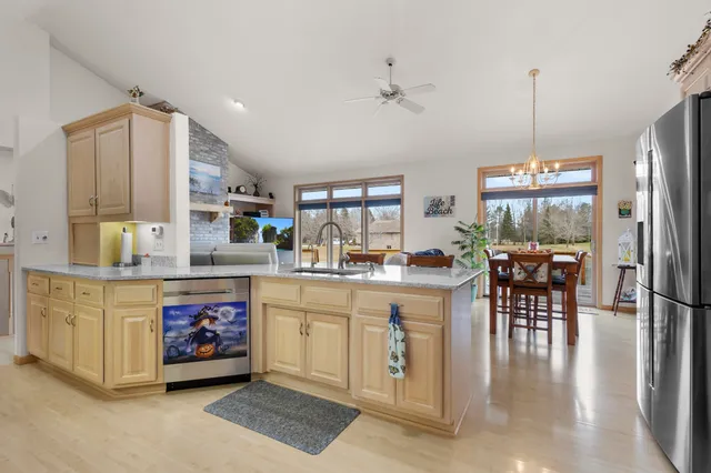 $550,000 | N4762 Bueno Vista Court, Krakow, WI 54137