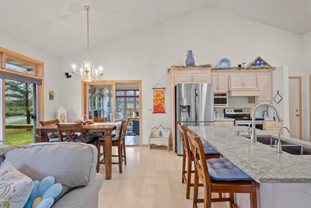 $550,000 | N4762 Bueno Vista Court, Krakow, WI 54137