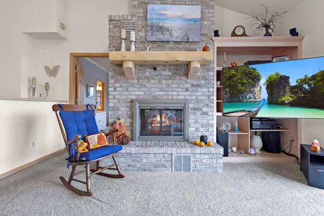 $550,000 | N4762 Bueno Vista Court, Krakow, WI 54137