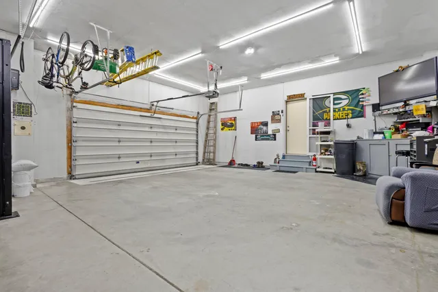 $550,000 | N4762 Bueno Vista Court, Krakow, WI 54137