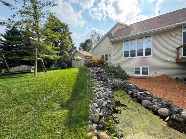 $550,000 | N4762 Bueno Vista Court, Krakow, WI 54137