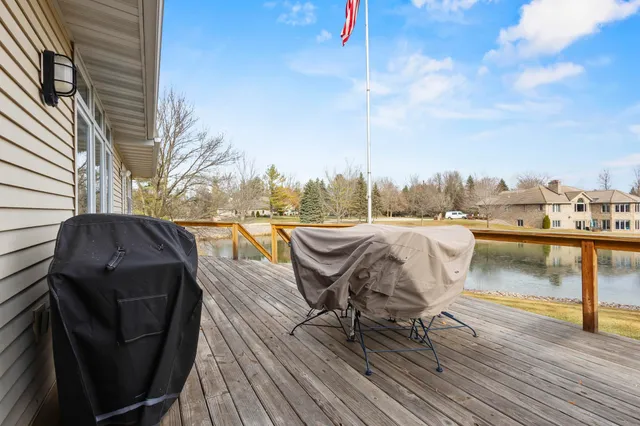 $550,000 | N4762 Bueno Vista Court, Krakow, WI 54137