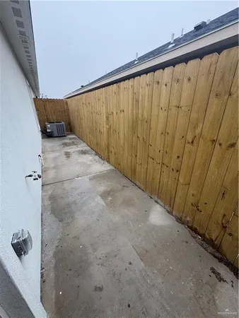 $1,100 | 5804 Notre Dame Avenue, Unit 1, Mission, TX 78573