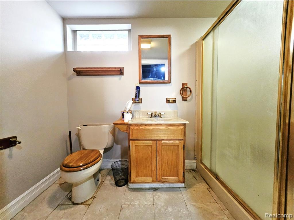 16830 Stephens Road Eastpointe, MI 48021 - Photo 27 of 30