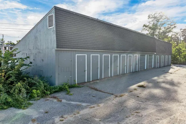 $1,100,000 | 6 Main Street, Conway, NH 03818