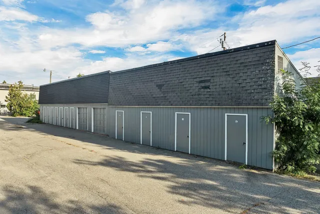 $1,100,000 | 6 Main Street, Conway, NH 03818