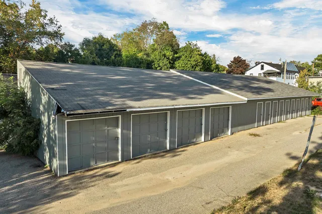 $1,100,000 | 6 Main Street, Conway, NH 03818