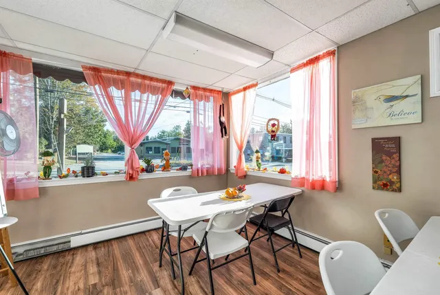 $1,100,000 | 6 Main Street, Conway, NH 03818