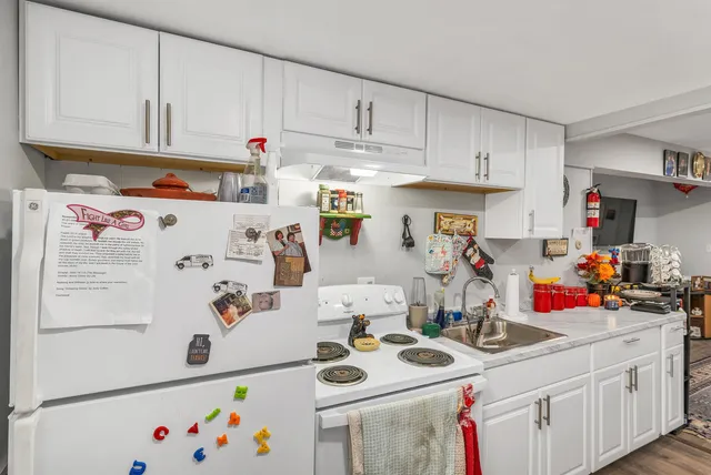 $1,100,000 | 6 Main Street, Conway, NH 03818