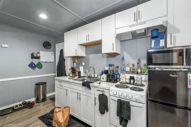 $1,100,000 | 6 Main Street, Conway, NH 03818