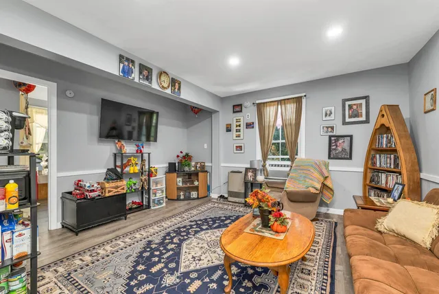 $1,100,000 | 6 Main Street, Conway, NH 03818