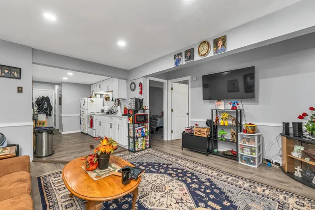 $1,100,000 | 6 Main Street, Conway, NH 03818