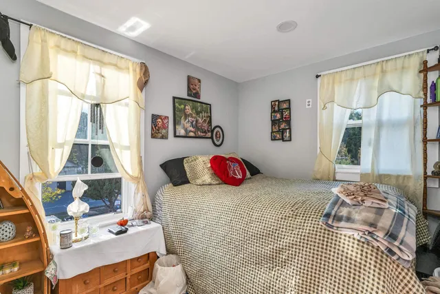 $1,100,000 | 6 Main Street, Conway, NH 03818