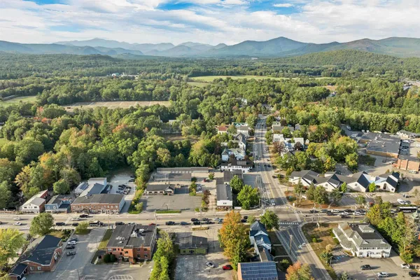 $1,100,000 | 6 Main Street, Conway, NH 03818