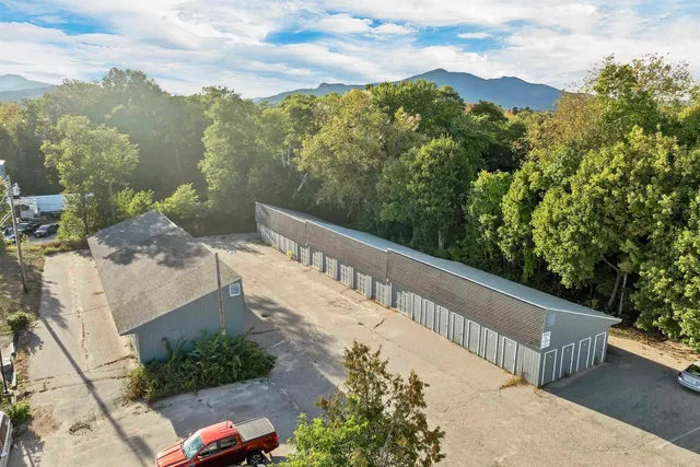 $1,100,000 | 6 Main Street, Conway, NH 03818