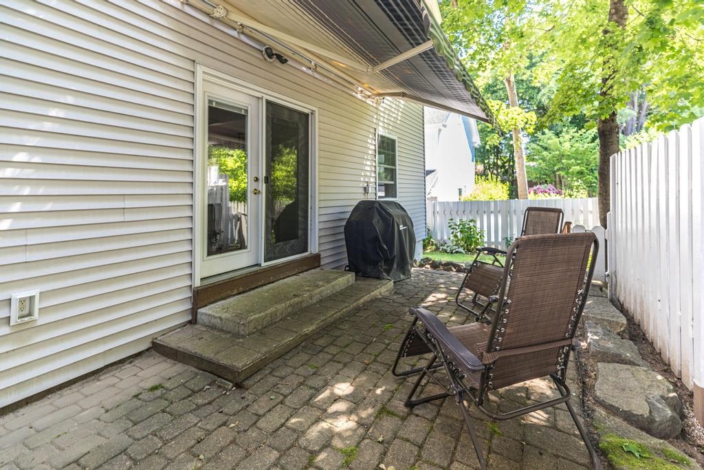 98 Main Street Exeter, NH 03833 - Photo 27 of 40