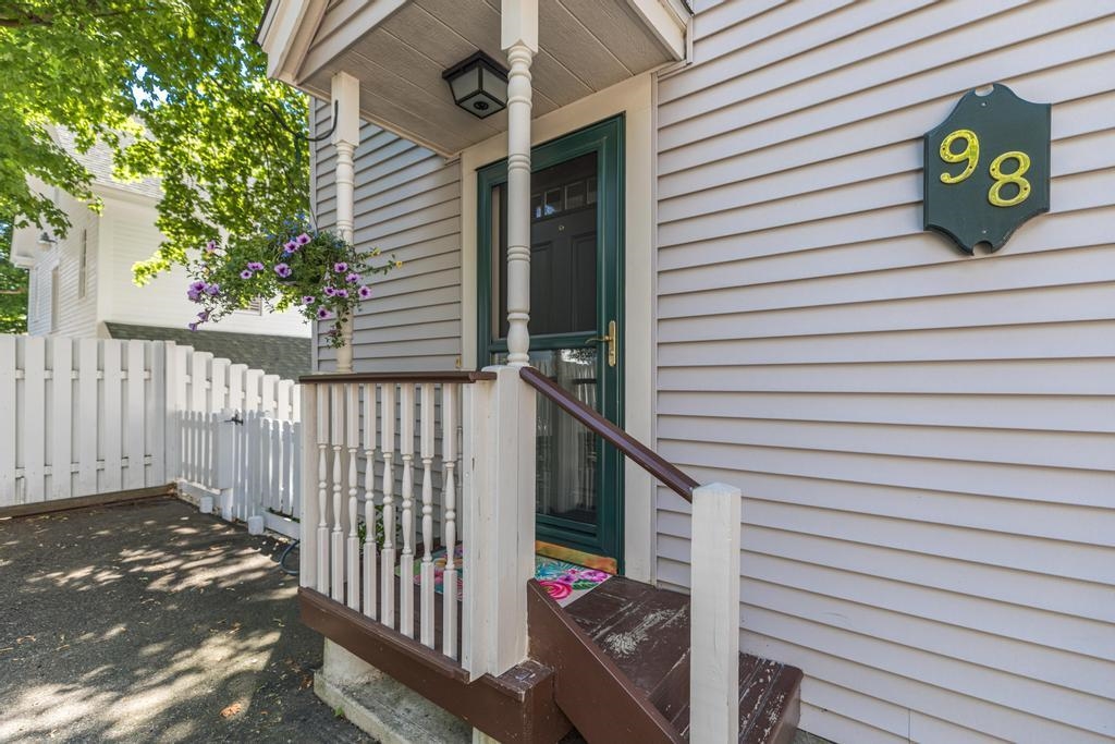 98 Main Street Exeter, NH 03833 - Photo 3 of 40