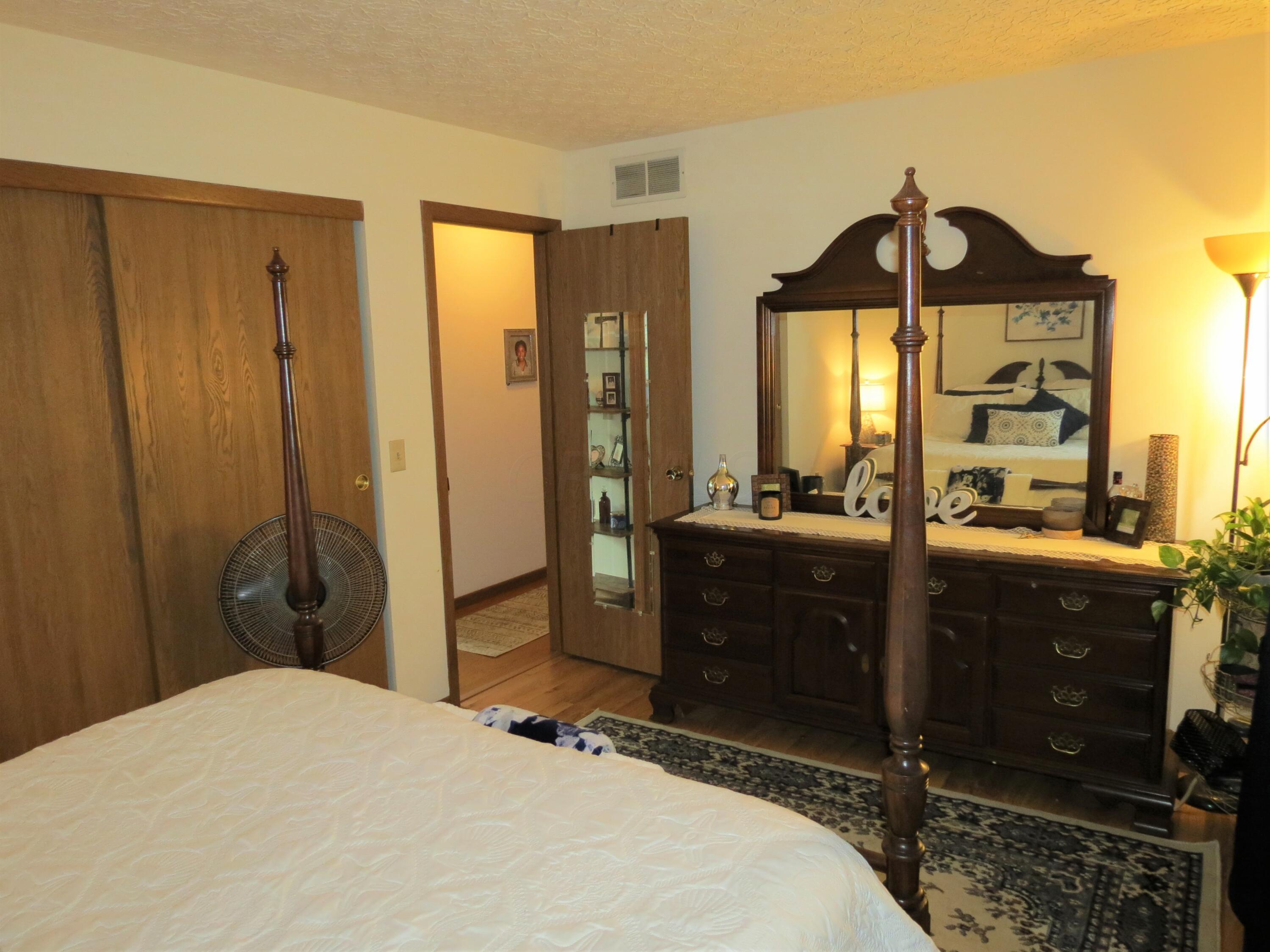 6332 Emberwood Road Dublin, OH 43017 - Photo 14 of 35 Gallery Image 14