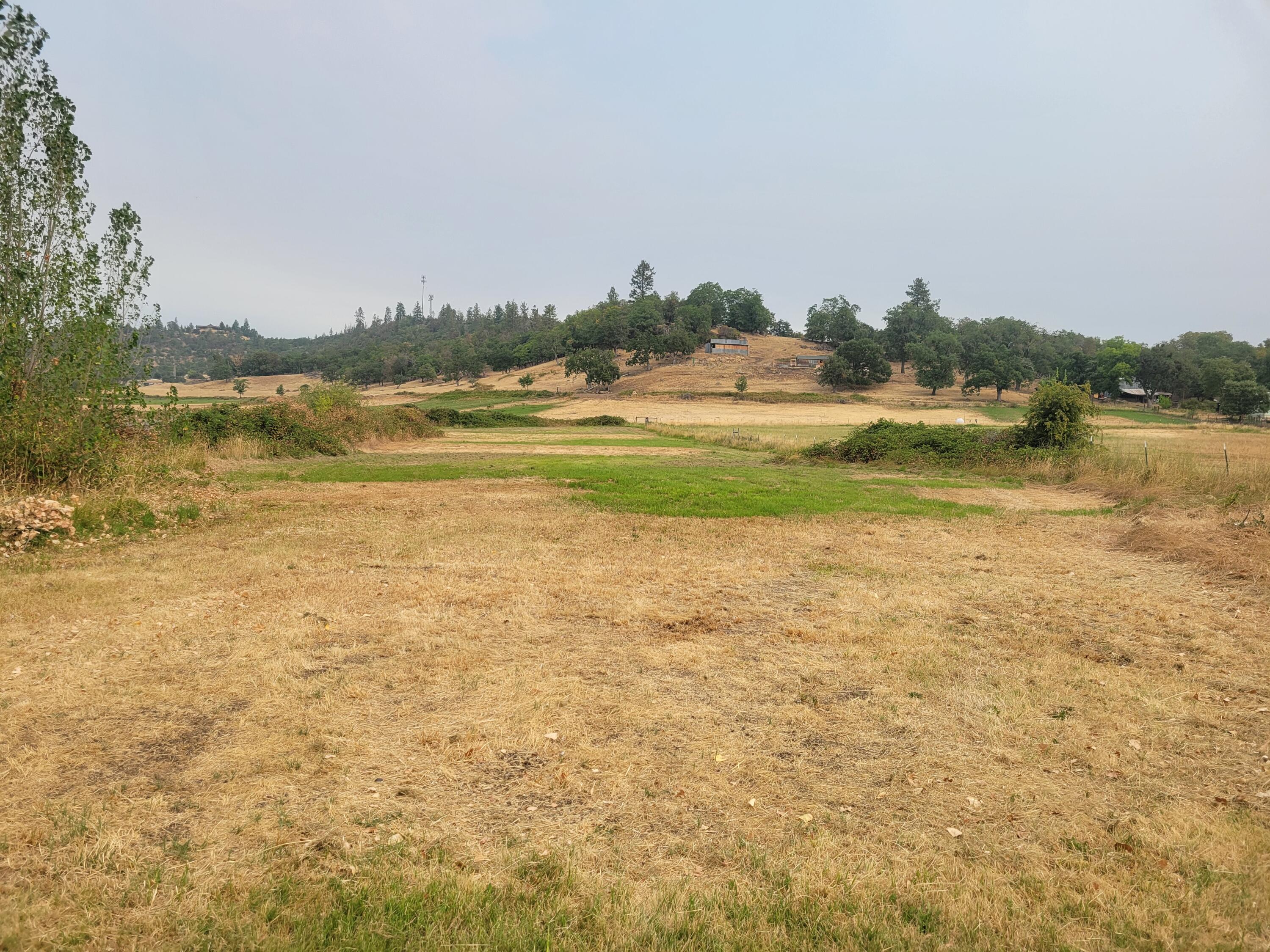 421 Ball Road Eagle Point, OR 97524 - Photo 9 of 12 20230818_113546