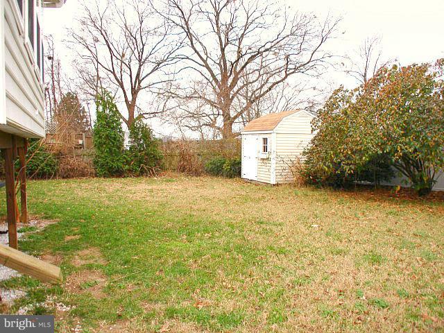 306 Winston Road Pasadena, MD 21122 - Photo 6 of 11 Exterior (Rear)