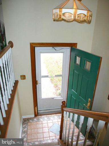306 Winston Road Pasadena, MD 21122 - Photo 7 of 11 Interior (General)