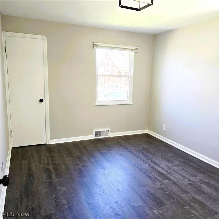 7515 Ridgefield Avenue Parma, OH 44129 - Photo 11 of 20 Gallery Image 11