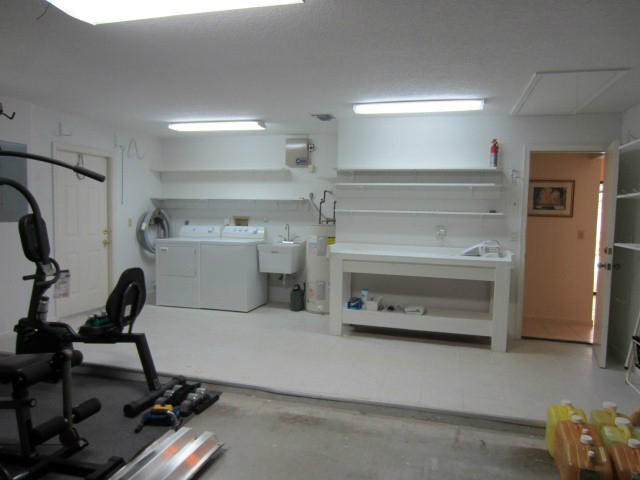 253 Puritan Road West Palm Beach, FL 33405 - Photo 34 of 43 GARAGE
