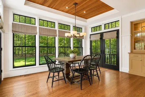 $5,250,000 | 10 Chandler Circle, Weston, MA 02493