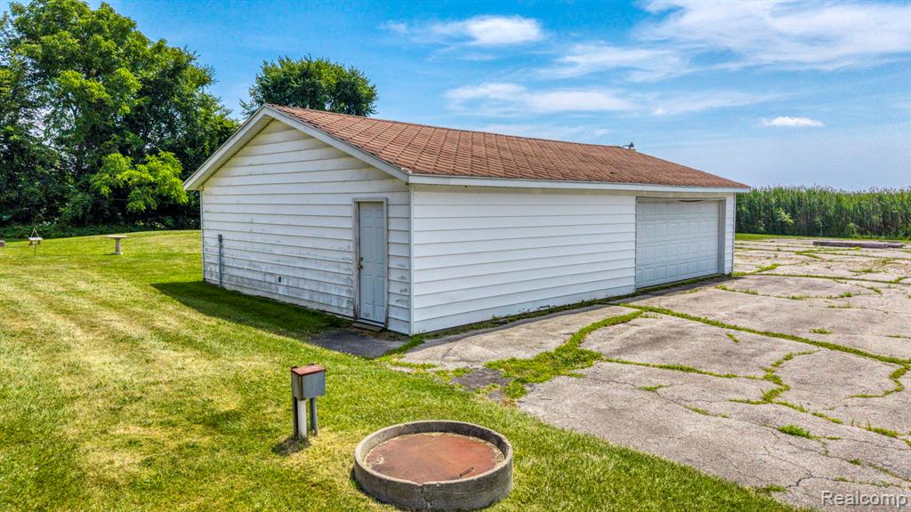 9735 Dolan Road Columbus, MI 48063 - Photo 15 of 63 Gallery Image 15
