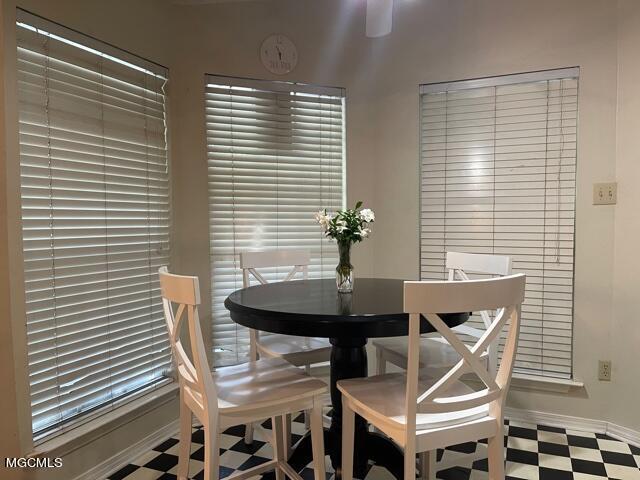 2700 Old Shell Landing Road Ocean Springs, MS 39564 - Photo 13 of 27 Breakfast area