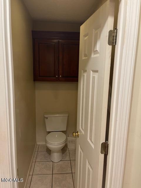 2700 Old Shell Landing Road Ocean Springs, MS 39564 - Photo 23 of 27 Master bath